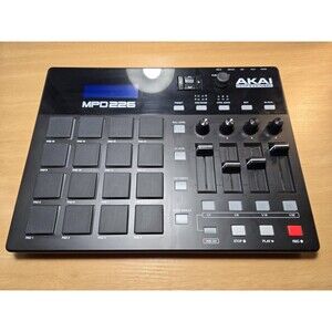 Akai Professional MPD226 MIDI Pad Controller 16 Pads Pad Triggers USB Software